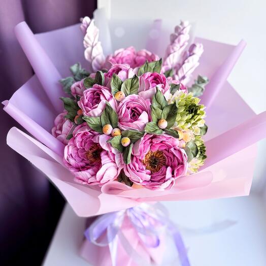 Букет из зефира с пионами PINK DELIGHT