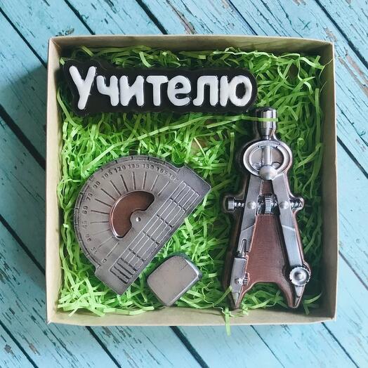 Шоколадный набор «Учителю» 250гр