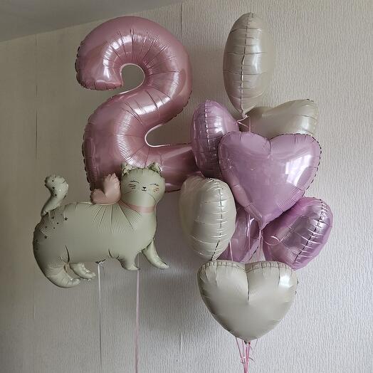 Розовые и кремовые сердца и кошка,котенок,кошечка, цифра 2 на 2года дочке, девочке-10шаров