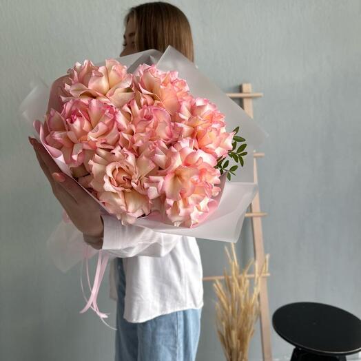Bouquet of 7 French roses