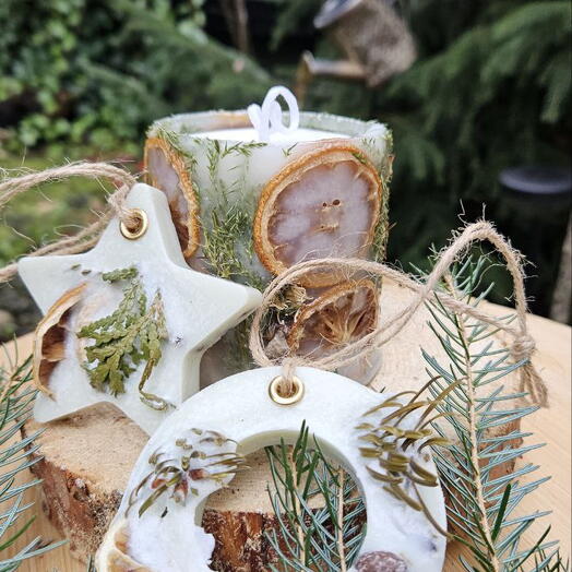 Zestaw upominkowy Świeca botaniczna – Cytrus i Leśna Bryzal+2 saszetki florenckie