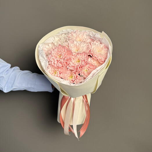 Букет из кустовых хризантем розовый