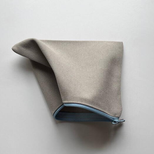 Косметичка серая