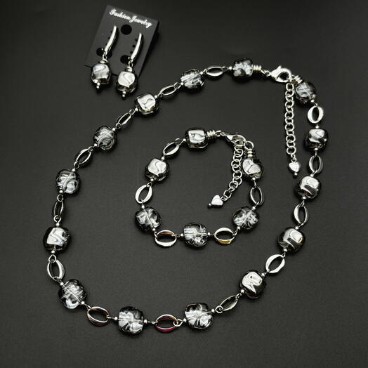 Комплект колье, браслет и серьги из ювелирного стекла