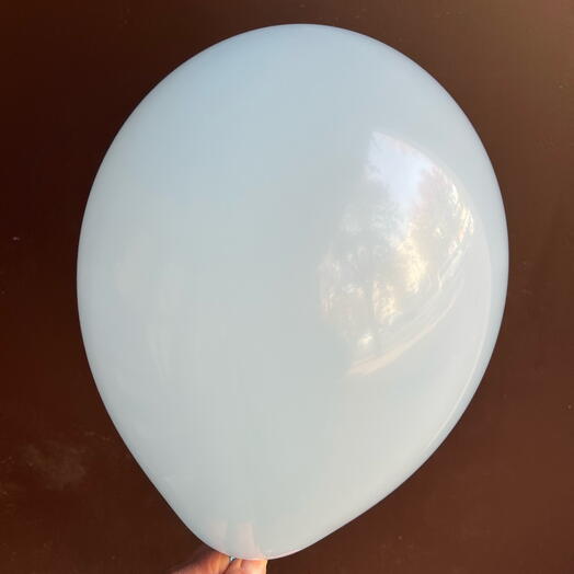 Шар с гелием белый