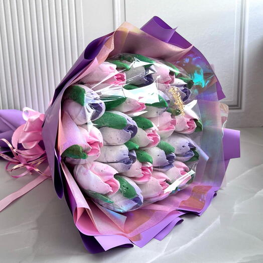Ramo de tulipanes malvaviscos