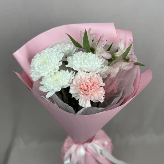 Букет комплимент. Хризантема, альстромерия, диантус🎀