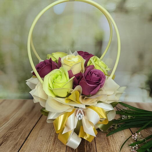 Мыльная композиция 7 роз классика