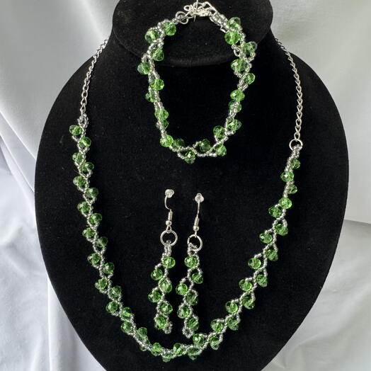 Комплект бижутерии "Веточки" (колье, браслет, серьги), темно-зеленый