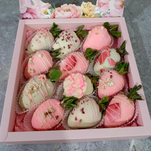 Клубника в шоколаде 12 шт