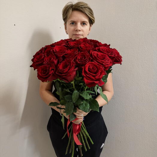 Букет из 25 роз 60 см