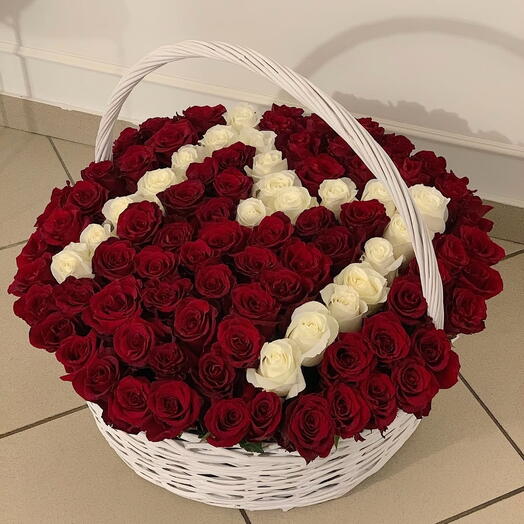 M with roses