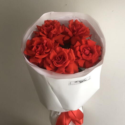 Букет роз к 14 февраля