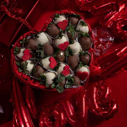 Бокс ЛЮБЛЮ в размере М