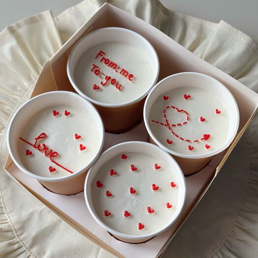 Набор 4 торта в стаканчике «валентинка» с сердечками, девушке