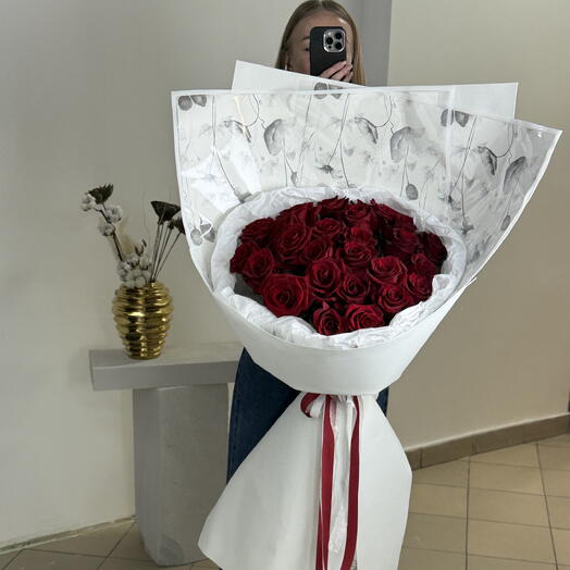Букет гигант из 25 красных роз