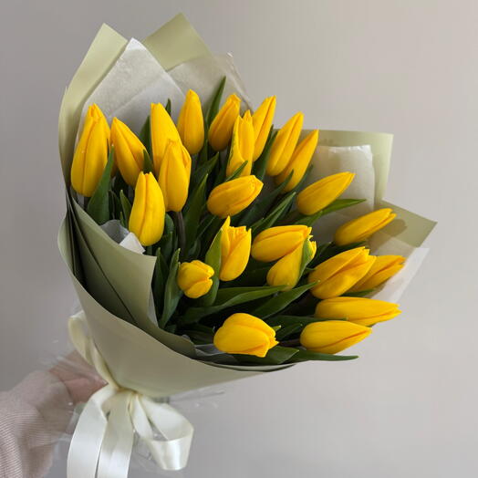 Желтые тюльпаны 25 шт
