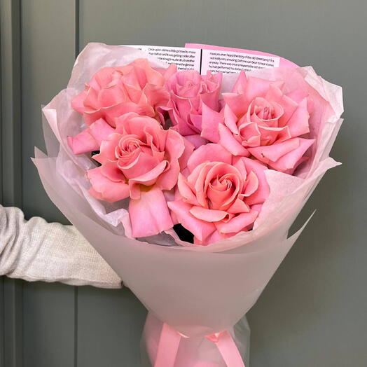 🌷 5 персиковых французских роз