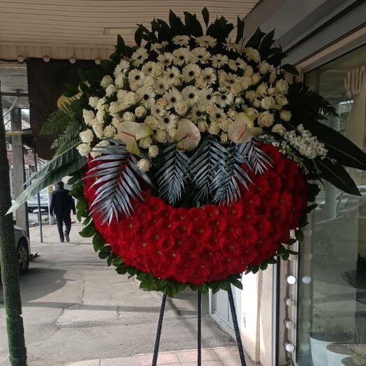 Венок траурный 01