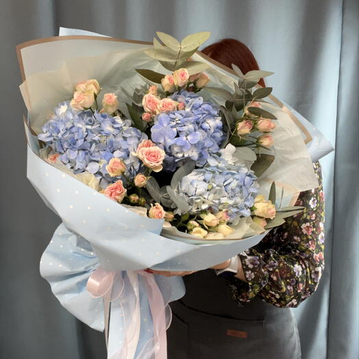 Сборный букет «Blue flowers»