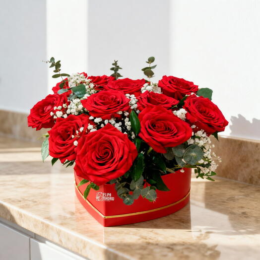 Heart: 15 red roses