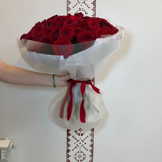 Букет из 51 розы «Алое сердце»