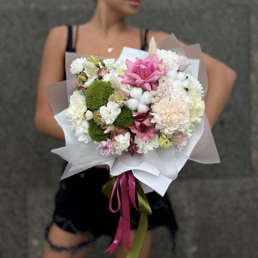 Композиция «Люблю тебя» 🌸 с множеством свежих красивых цветов 🌿