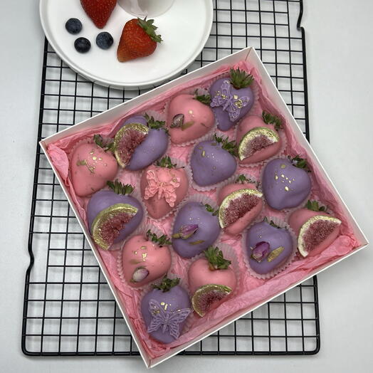 Набор клубничек « Муза»
Клуб Винкс🍓