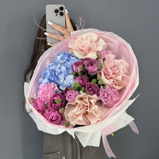 Авторский Букет💐 Пионовидная Кустовая Роза💕 голубая гортензия 🩵французская Роза