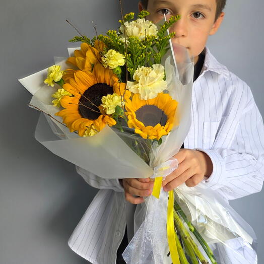 Солнечный день 🌼 Букет с подсолнухами и диантусами