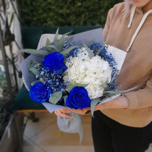 Ramo de Rosas y Hortensias