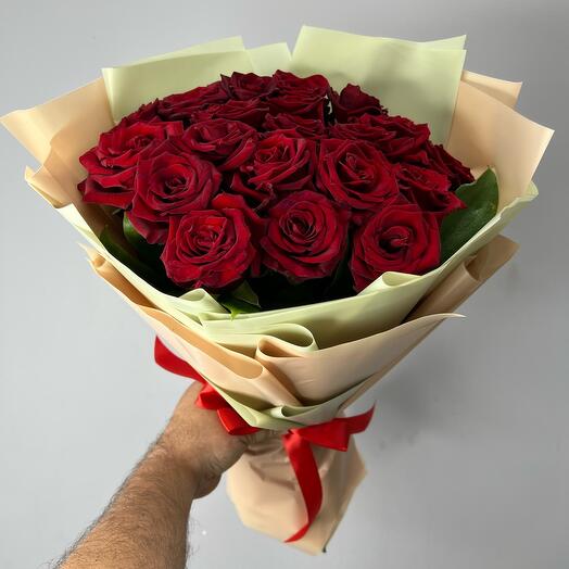 ✅Ramo clásico de 21 rosas rojas