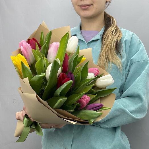 Букет 15 тюльпаны микс