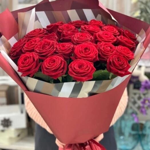 Букет из 25 красных  роз