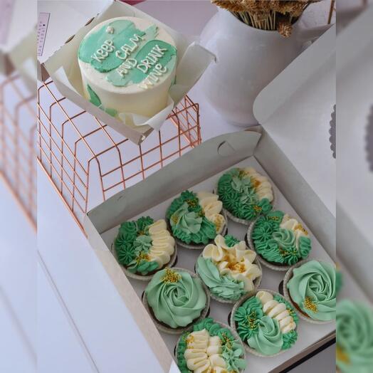 A set of sweets bento cake and cupcakes