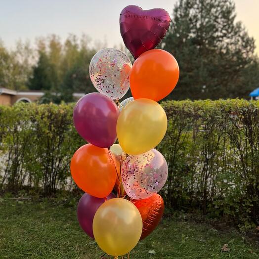 Яркий фонтан из 12 гелиевых Шаров. Фольга и латекс, надписи индивидуальные