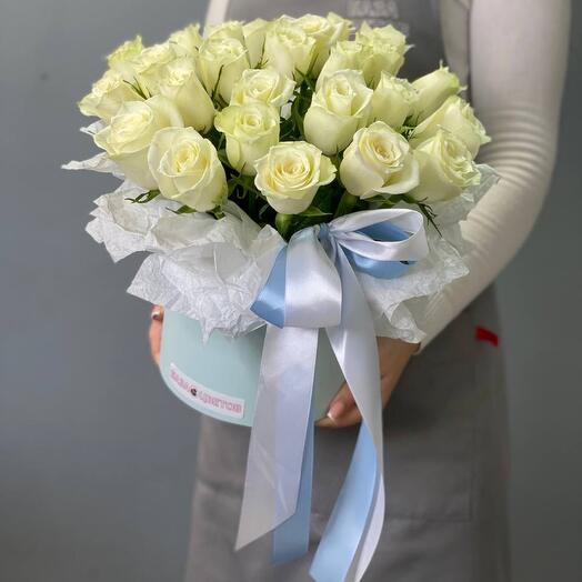 Нежные коробка из 25 роз