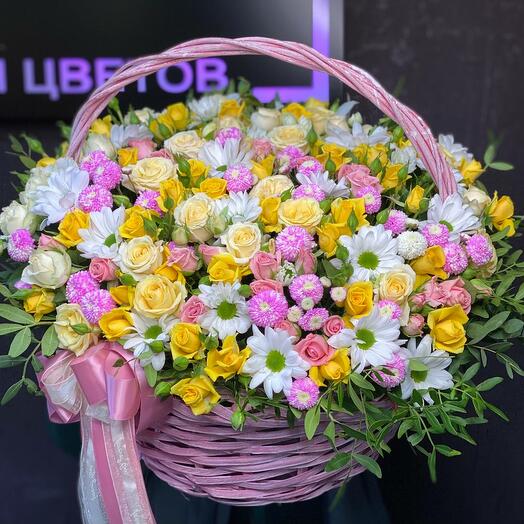 Корзина с цветами микс