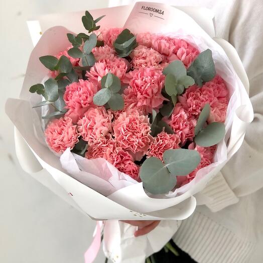 Розовые диантусы и эвкалипт 💖🍃