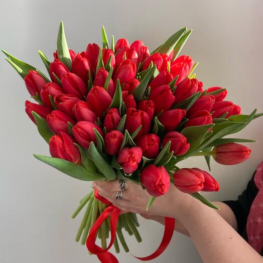 Букет из 49 красных тюльпанов ♥️