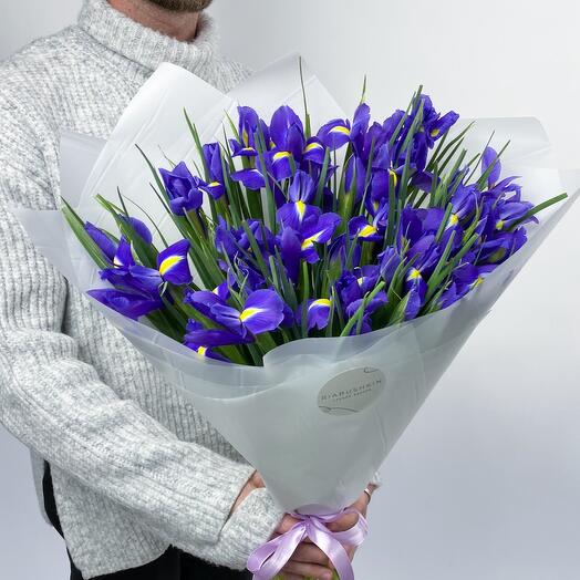 Delicate bouquet of blue irises in a white package (size XL)