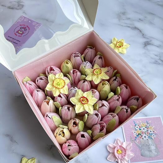 Tulipanes de malvavisco en Caja de narcisos M