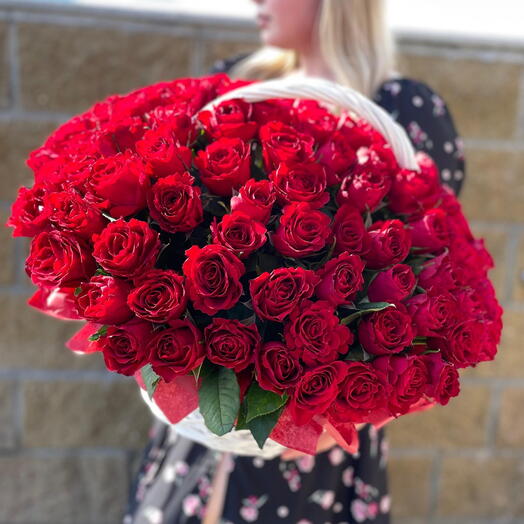 🌺Roses Basket with 101 red roses