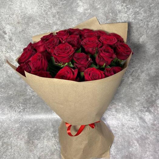 Букет из 21 красных роз Россия🌹