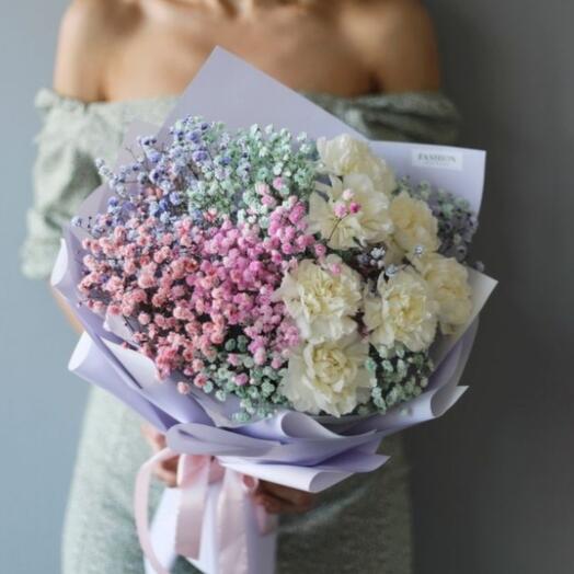 Ramo de Cutie gypsophila y Dianthus