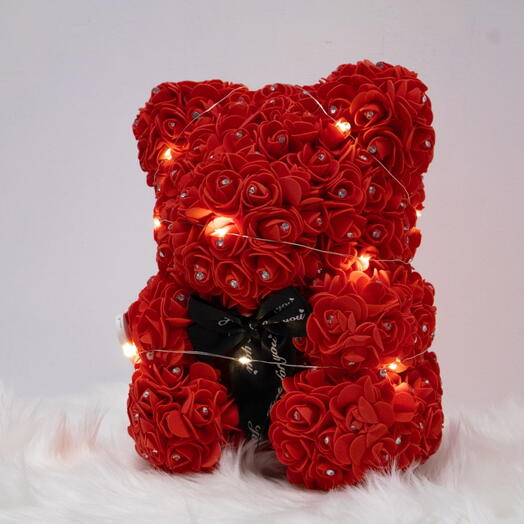 Oso de rosas artificiales