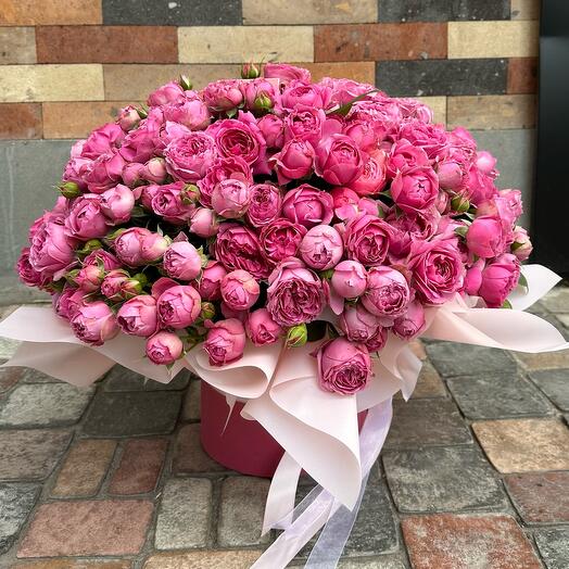 Коробка с пионовидными розами💕