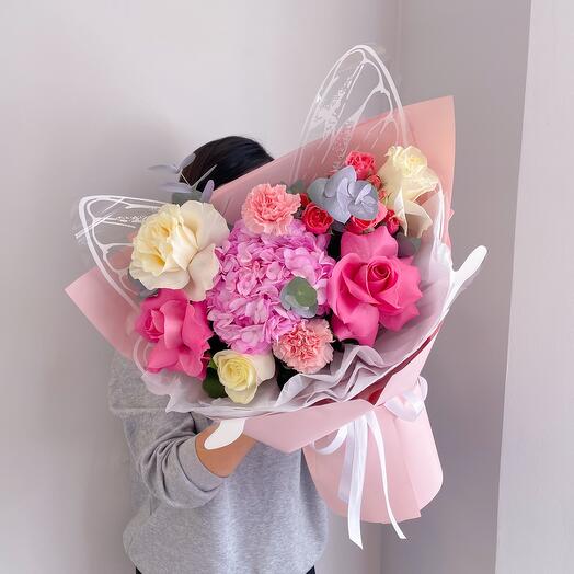 Букет «Элегантный полет»