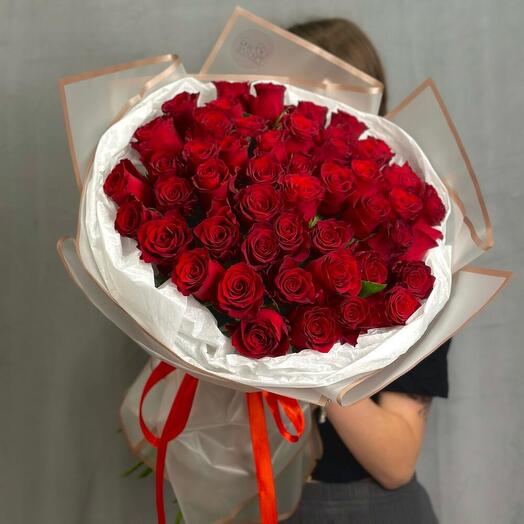 51 роза красная