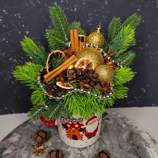 Новогодняя композиция в кружке